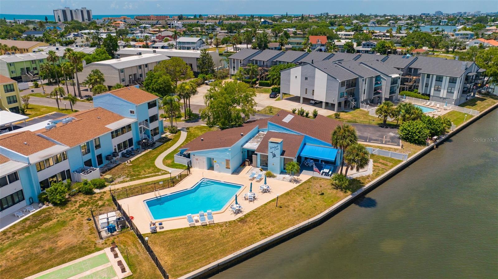 WINDRUSH COVE PH 1 CONDO - Residential