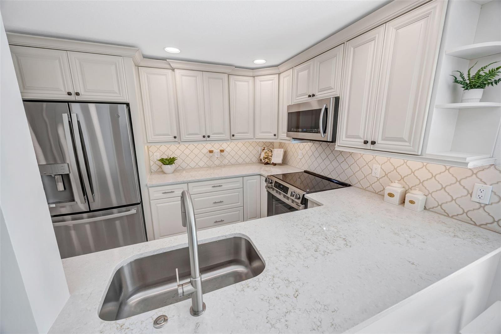 WINDRUSH COVE PH 1 CONDO - Residential