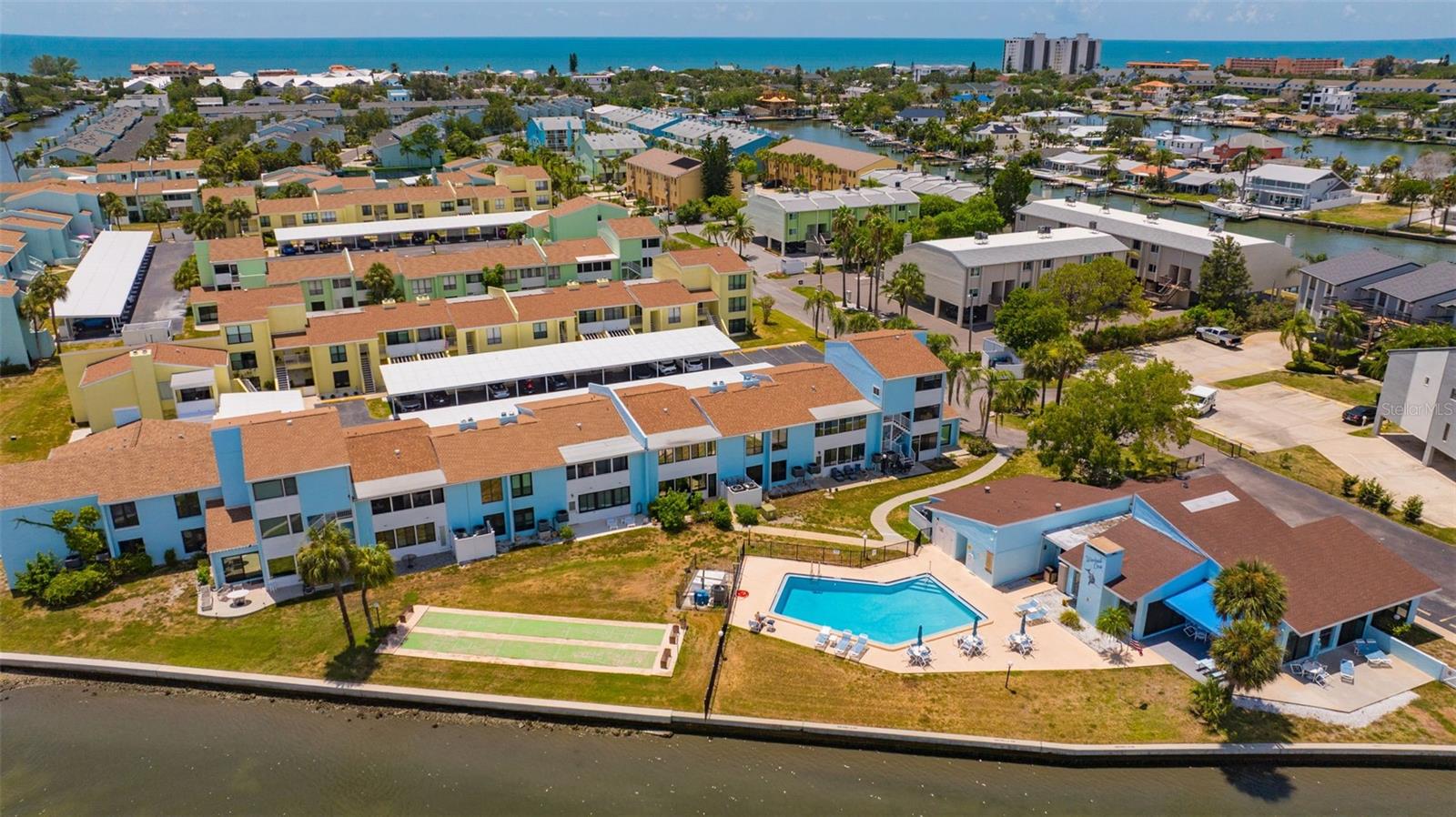 WINDRUSH COVE PH 1 CONDO - Residential