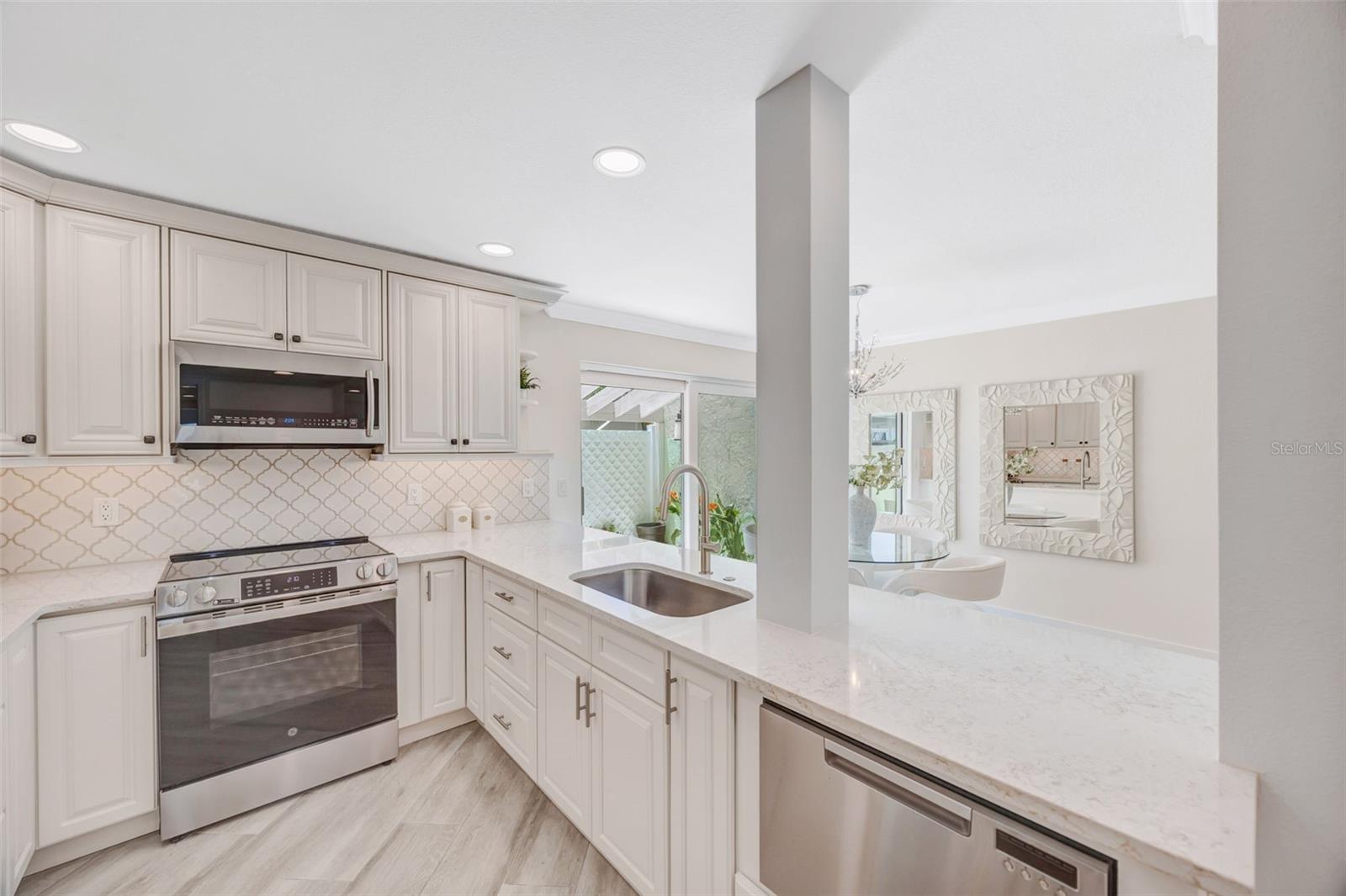 WINDRUSH COVE PH 1 CONDO - Residential