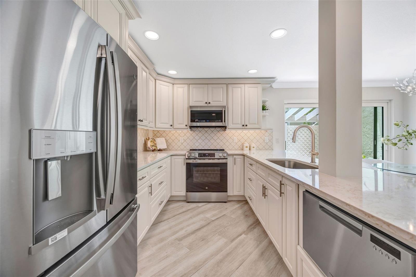 WINDRUSH COVE PH 1 CONDO - Residential