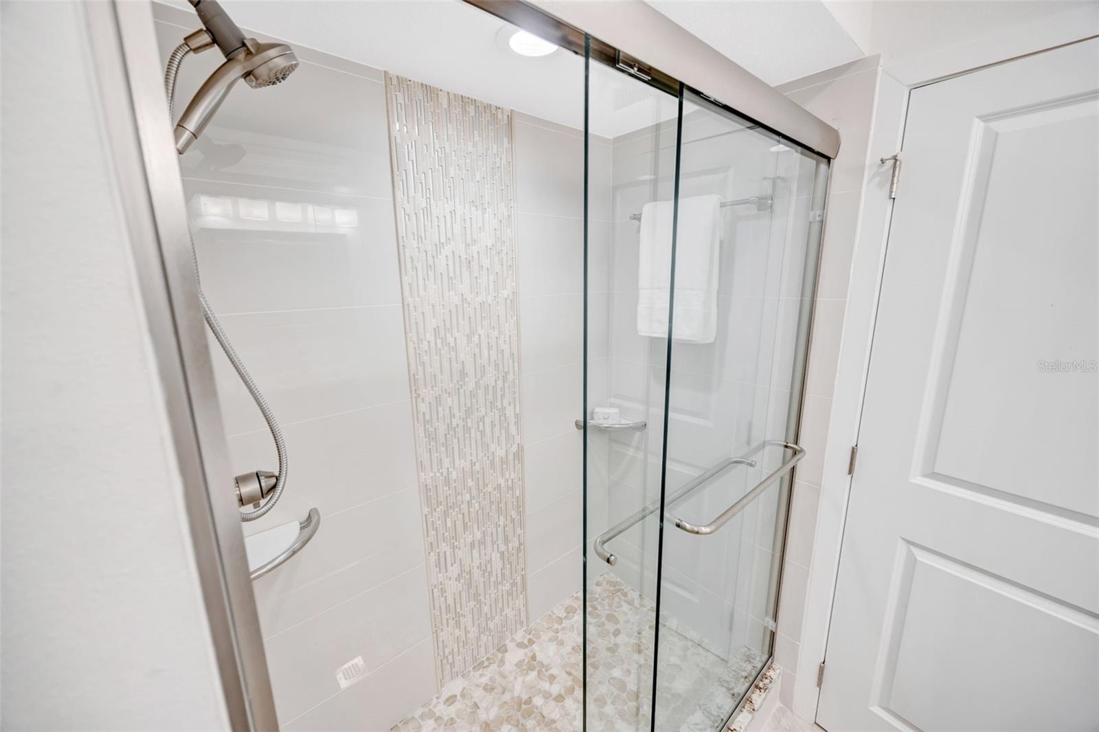 WINDRUSH COVE PH 1 CONDO - Residential