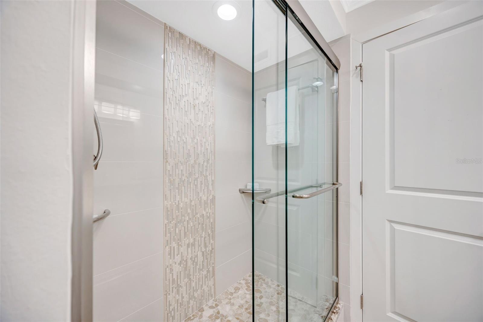 WINDRUSH COVE PH 1 CONDO - Residential