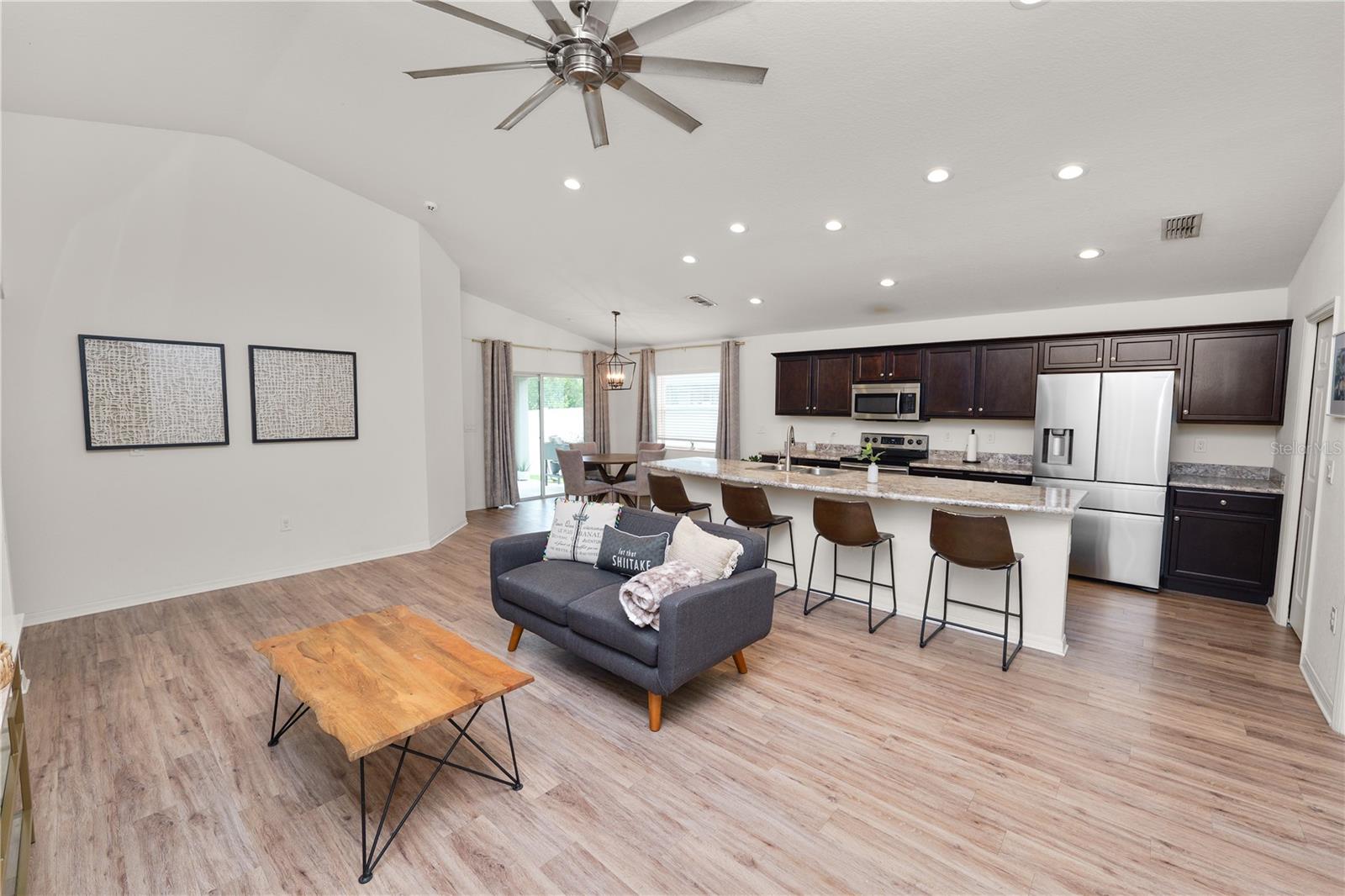 TOWNE PARK ESTATES - Residential