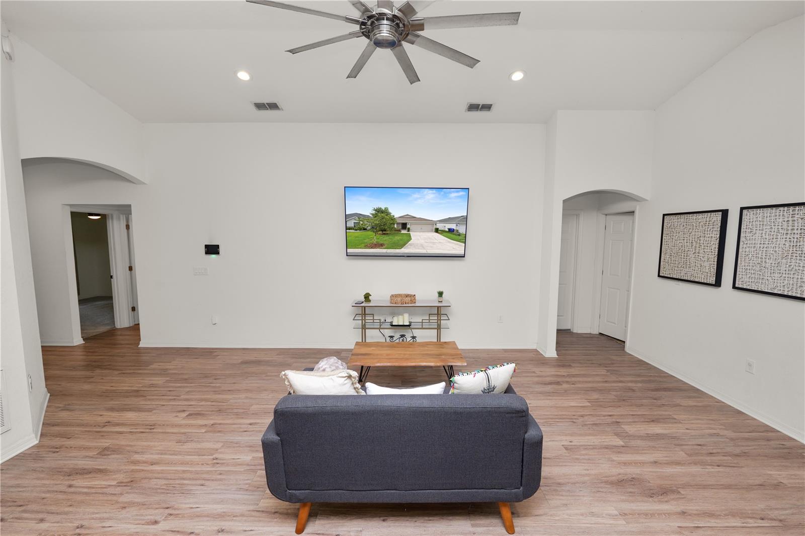 TOWNE PARK ESTATES - Residential