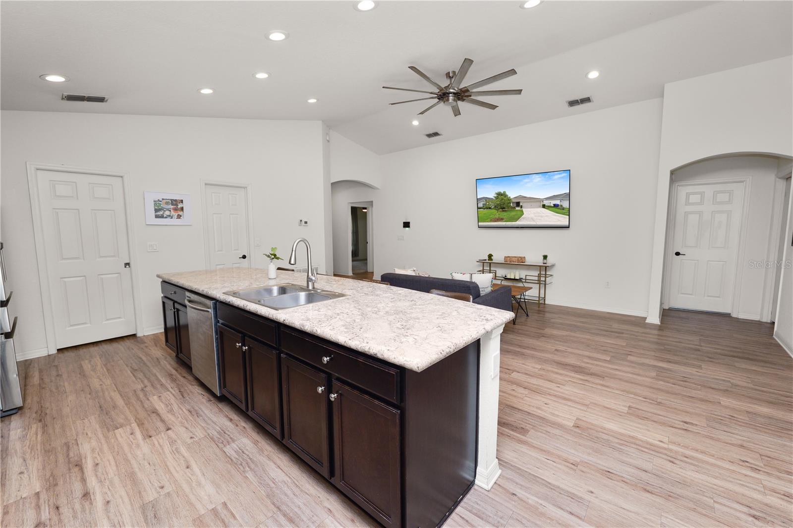 TOWNE PARK ESTATES - Residential