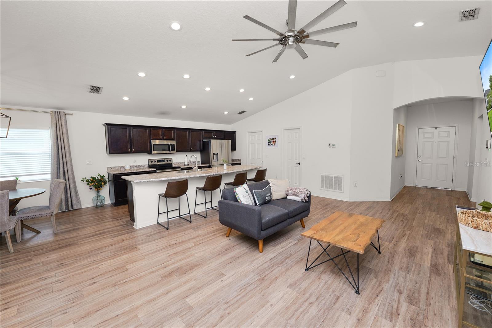 TOWNE PARK ESTATES - Residential