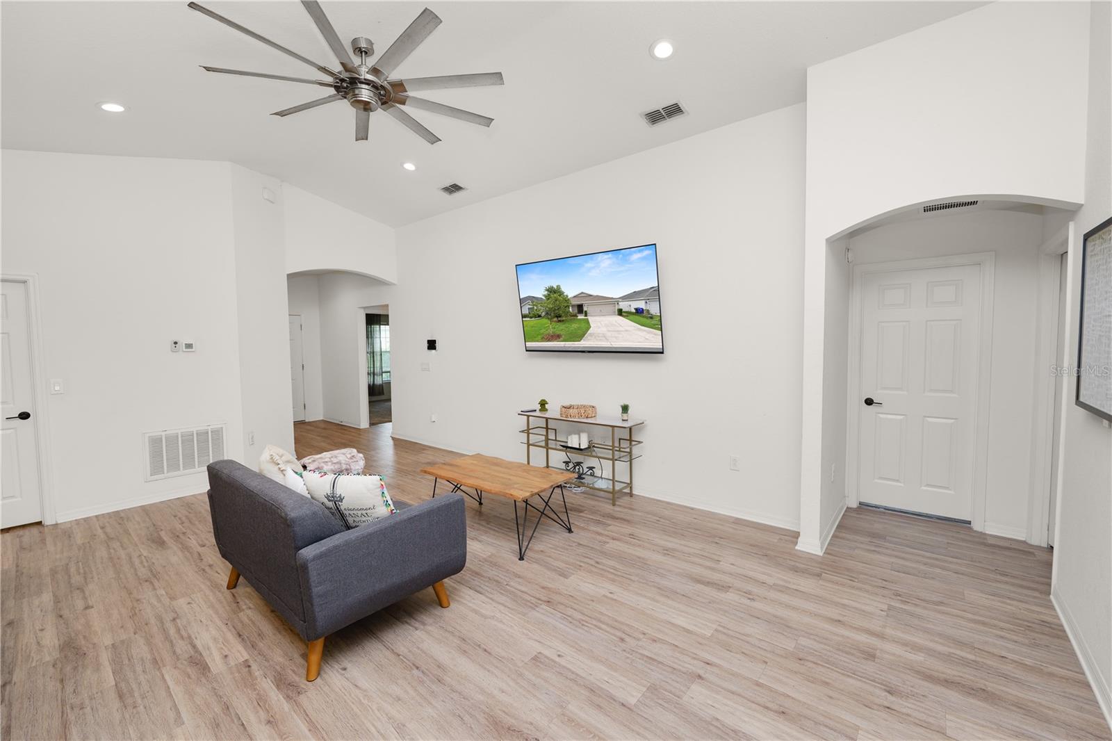 TOWNE PARK ESTATES - Residential