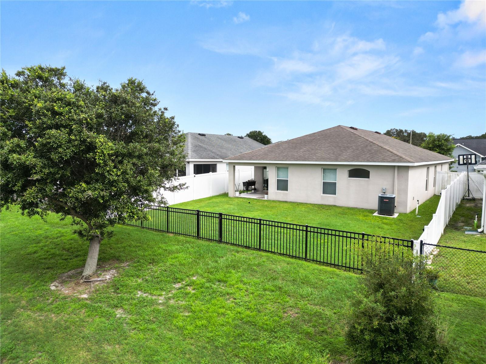 TOWNE PARK ESTATES - Residential