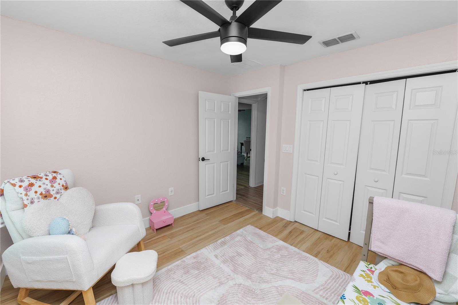 TOWNE PARK ESTATES - Residential
