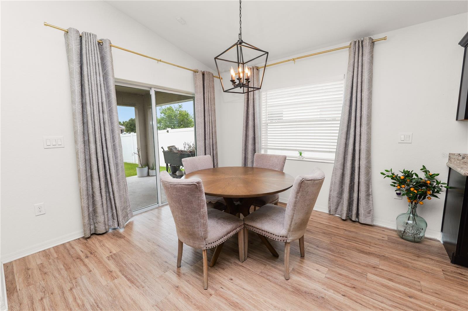 TOWNE PARK ESTATES - Residential