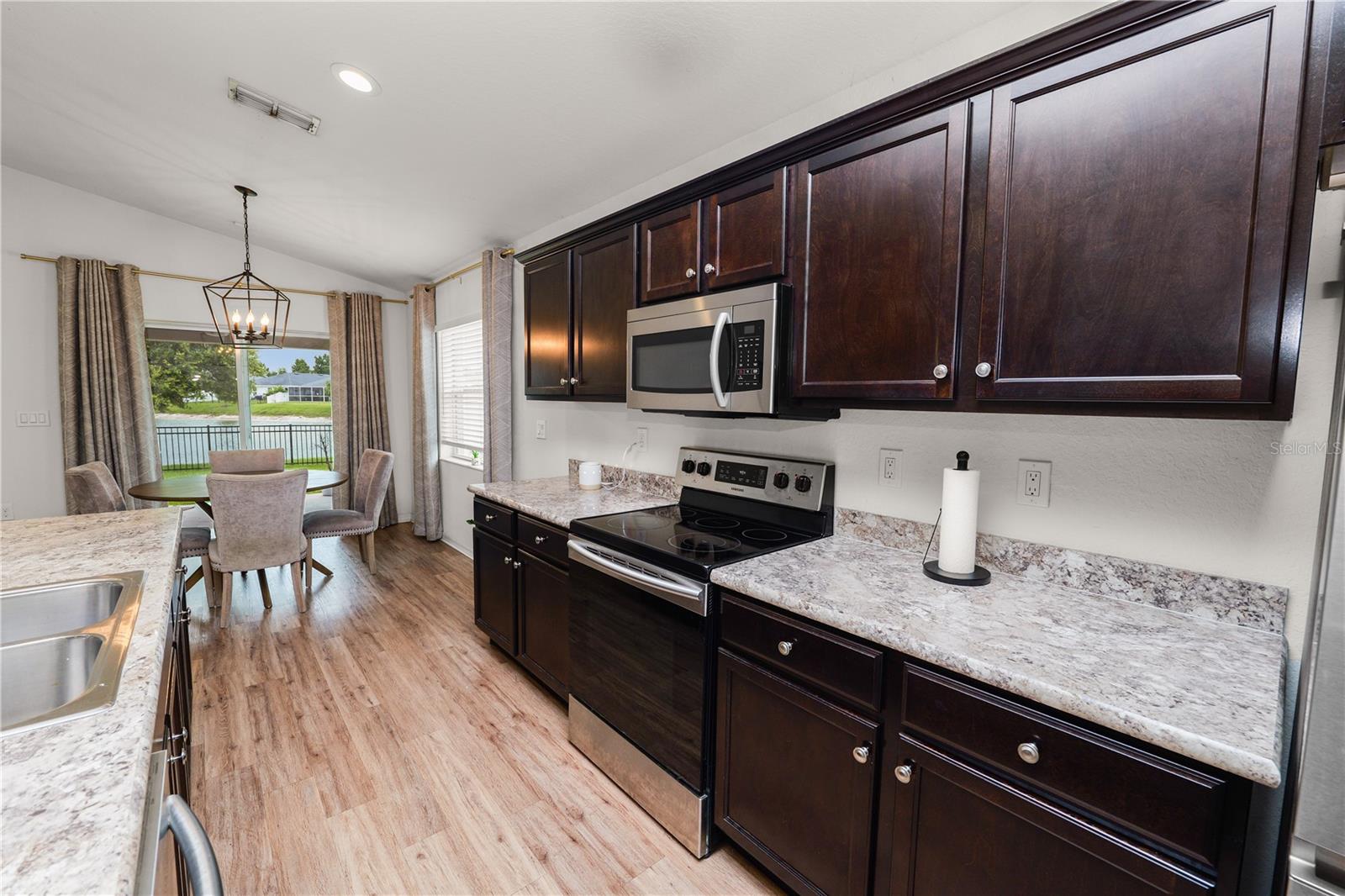 TOWNE PARK ESTATES - Residential
