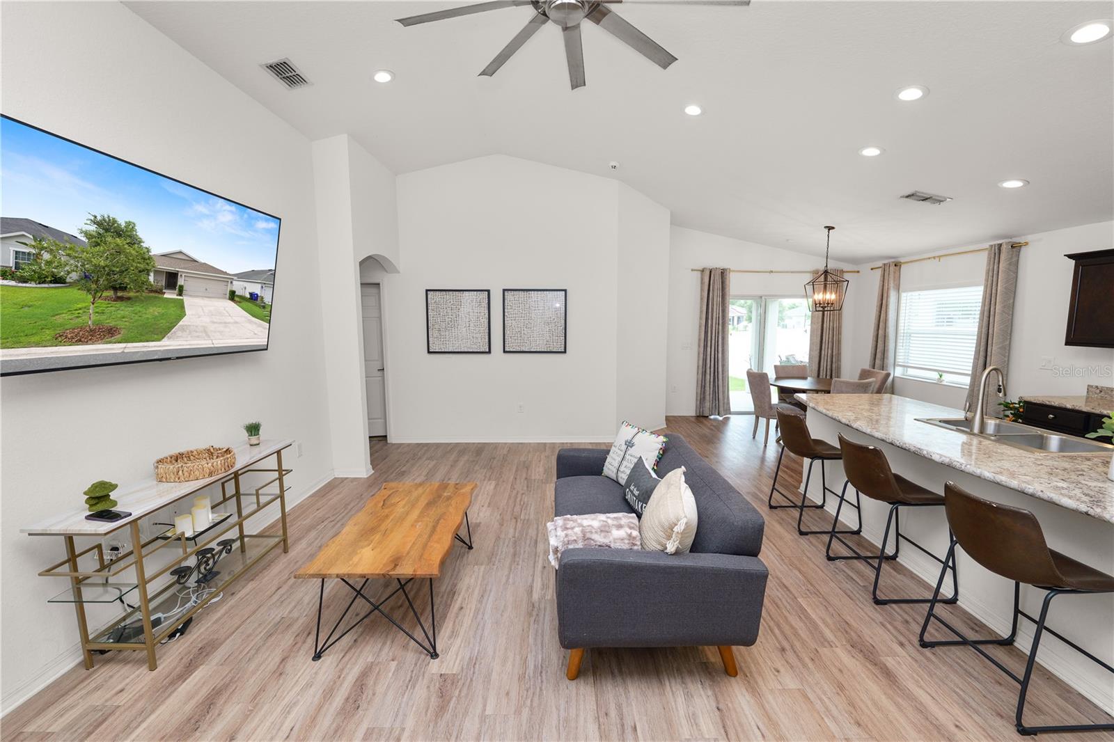 TOWNE PARK ESTATES - Residential