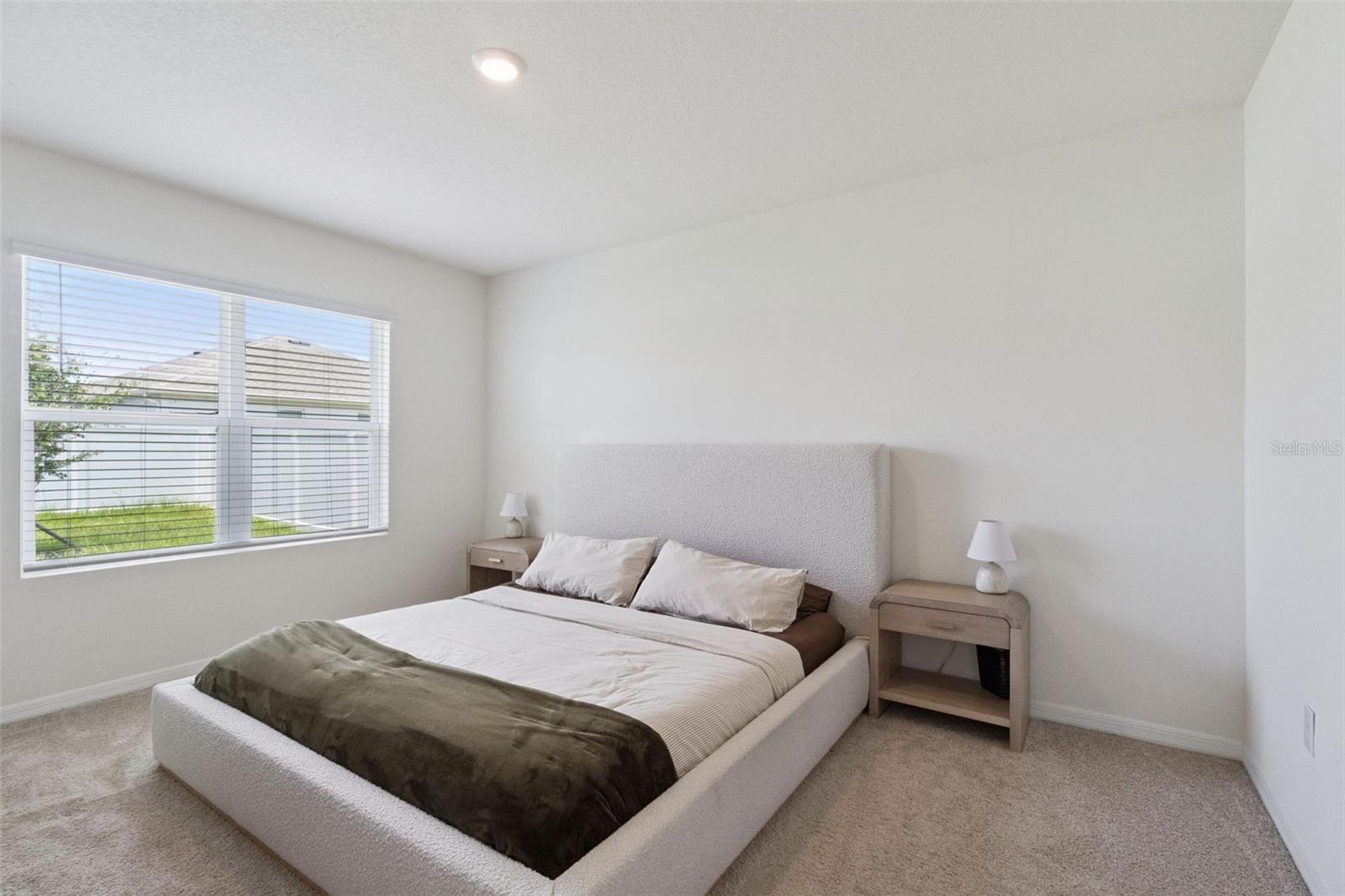 PRAIRIE OAKS - Residential