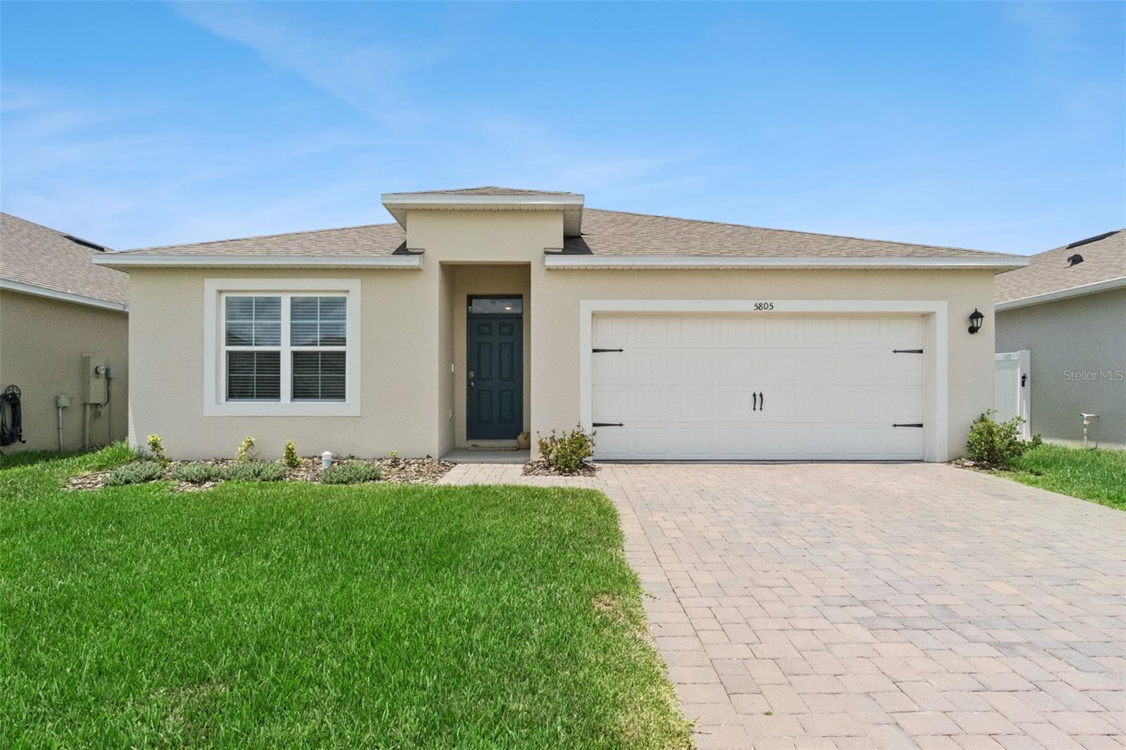 PRAIRIE OAKS - Residential