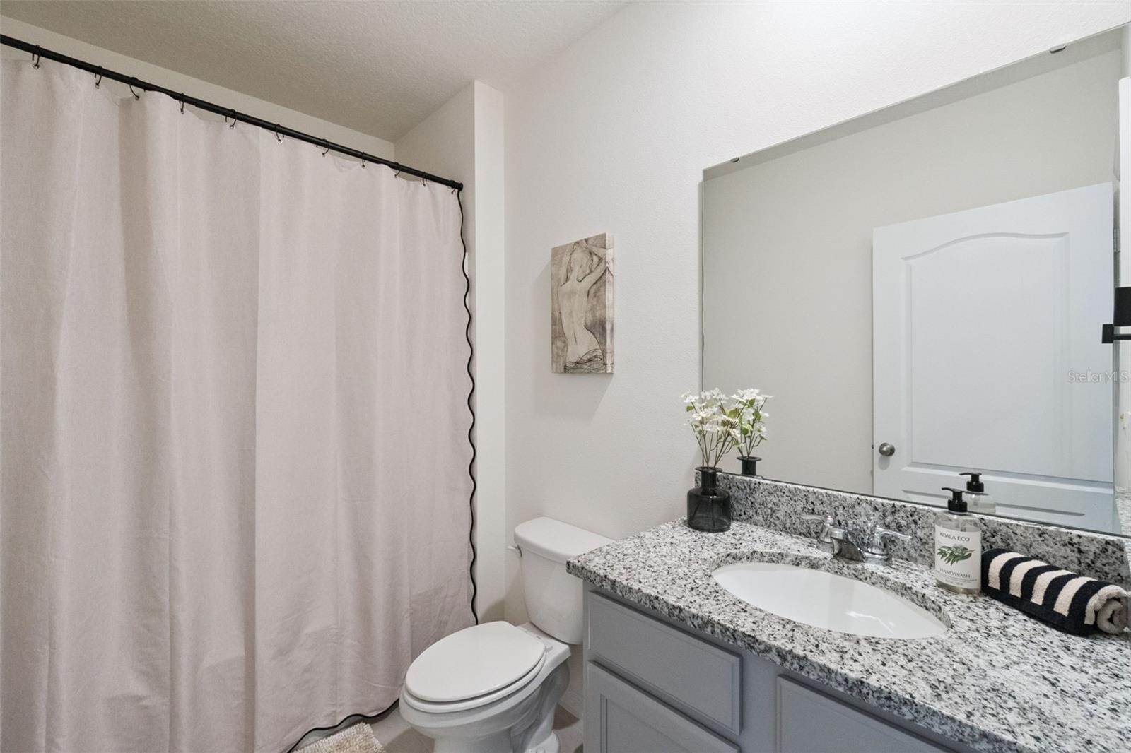 PRAIRIE OAKS - Residential
