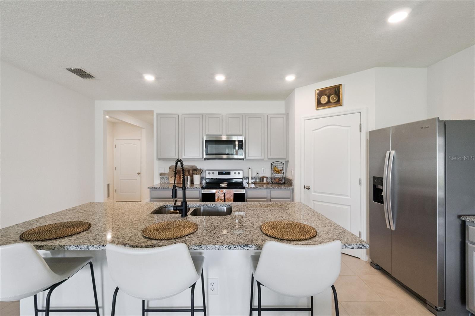 PRAIRIE OAKS - Residential