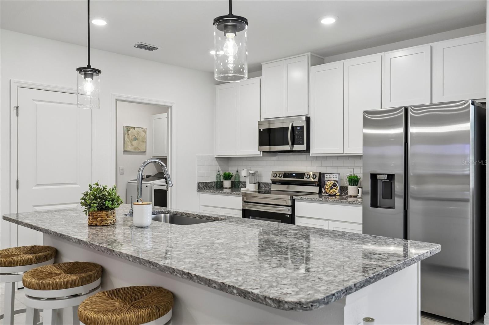 CASSIE OAKS - Residential
