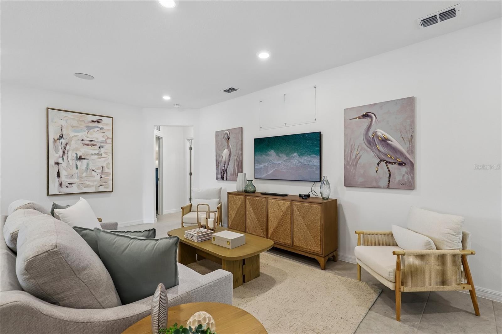 CASSIE OAKS - Residential