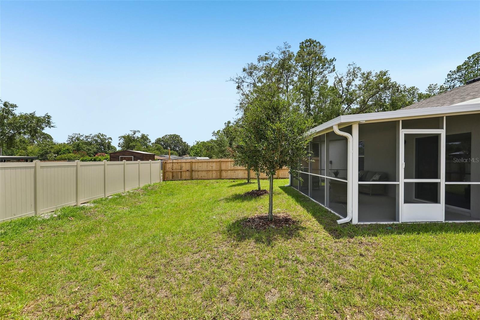 CASSIE OAKS - Residential