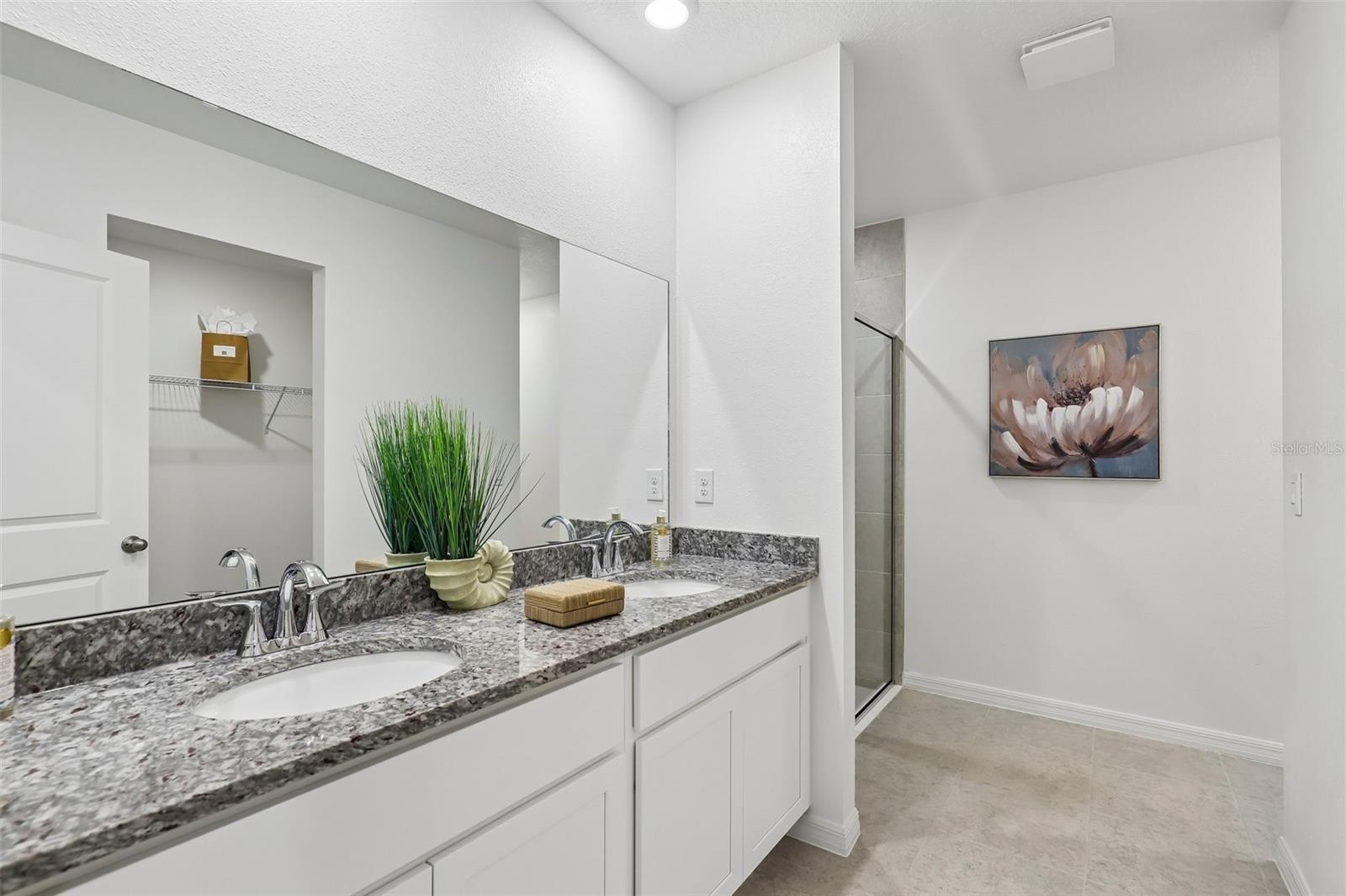 CASSIE OAKS - Residential