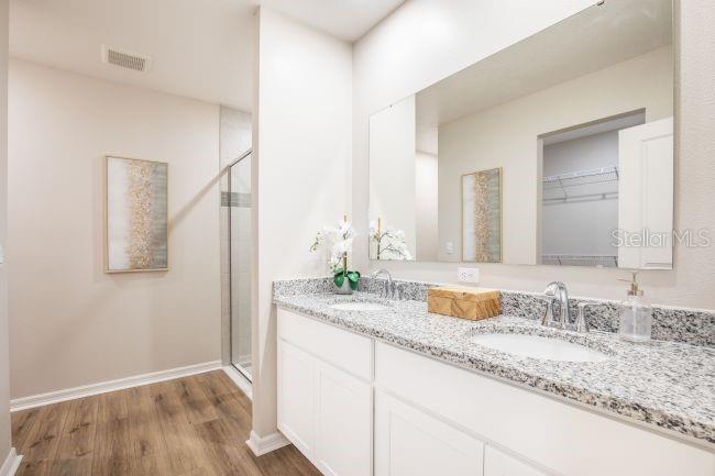 CASSIE OAKS - Residential