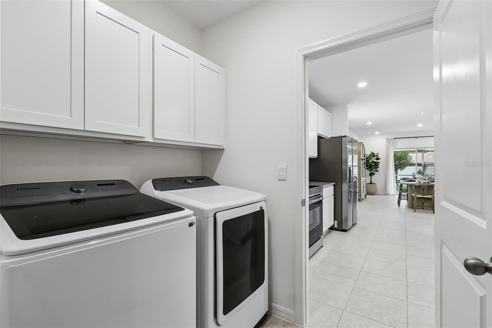 CASSIE OAKS - Residential