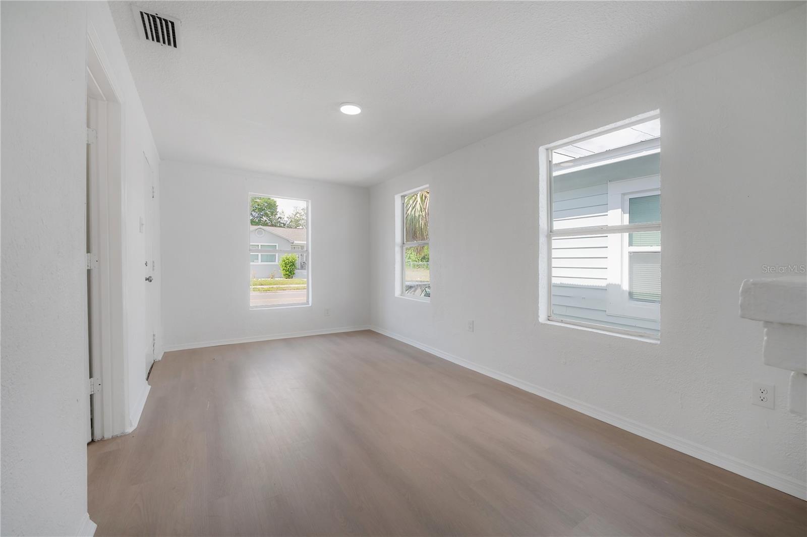 NORTH YBOR BOOKER & FERNANDE - Residential