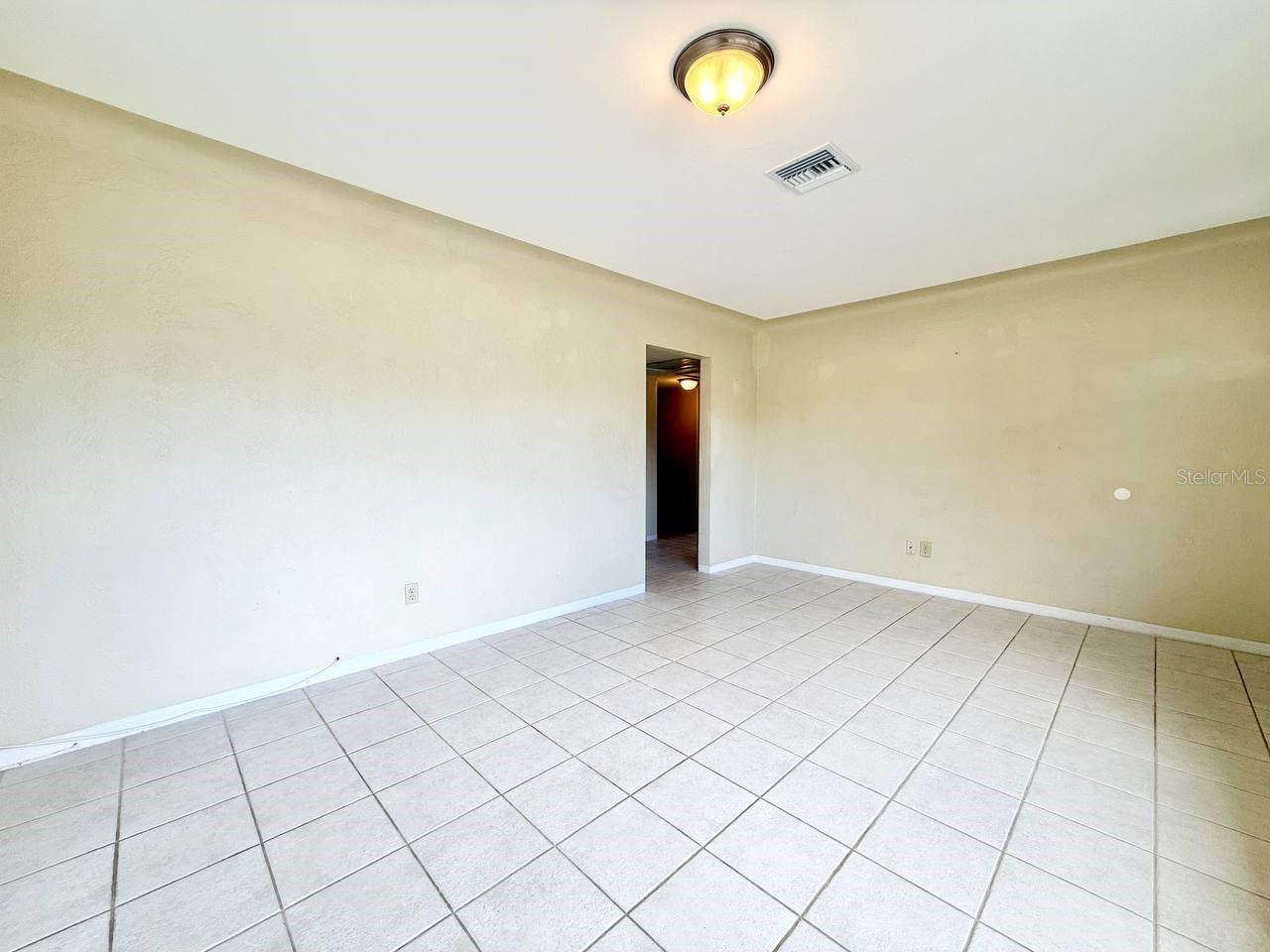 HARSHAW SUB - Residential Lease