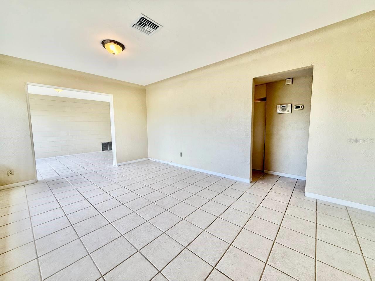 HARSHAW SUB - Residential Lease