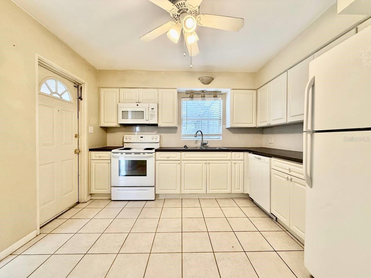 HARSHAW SUB - Residential Lease