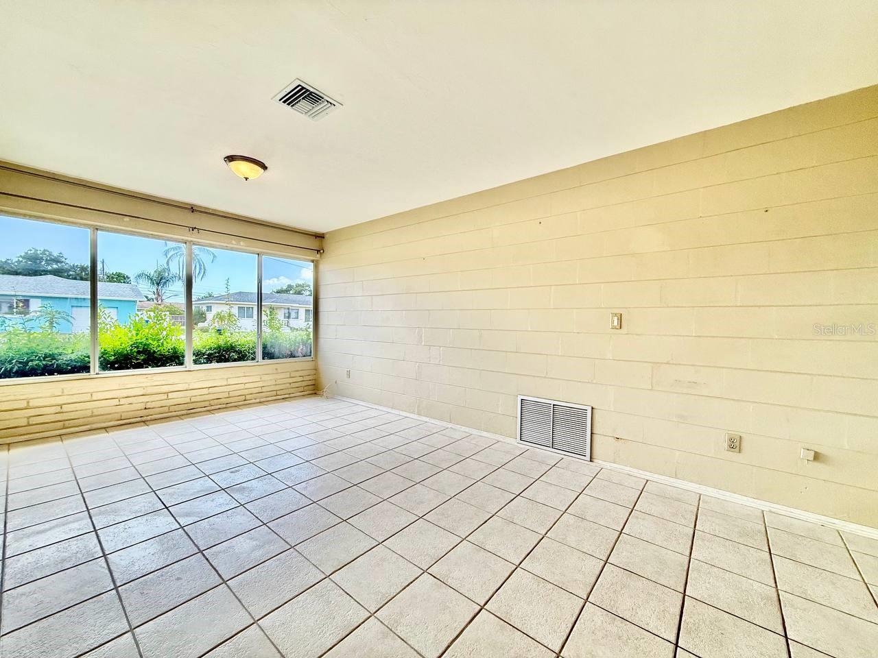 HARSHAW SUB - Residential Lease