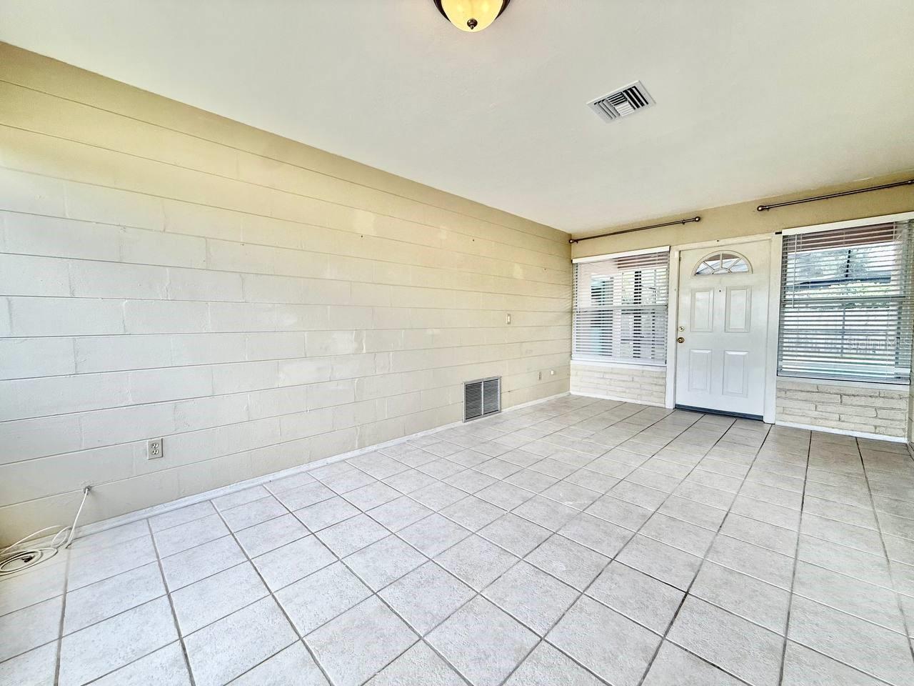 HARSHAW SUB - Residential Lease