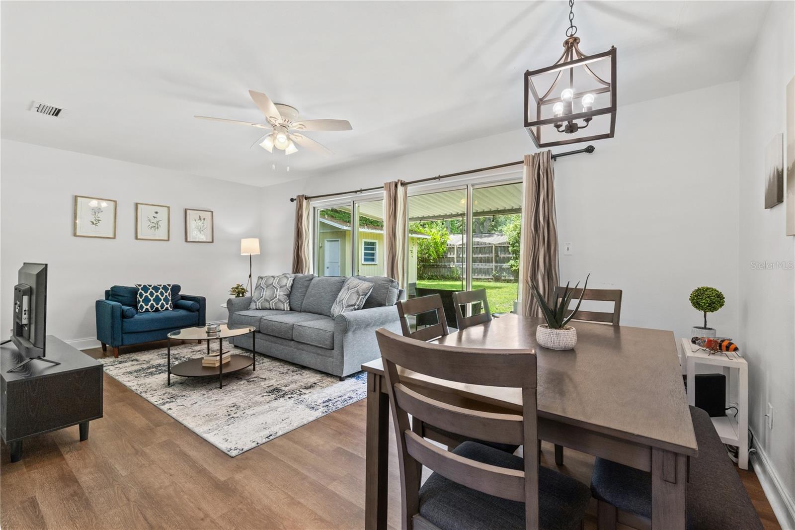 FERNWOOD MANOR - Residential