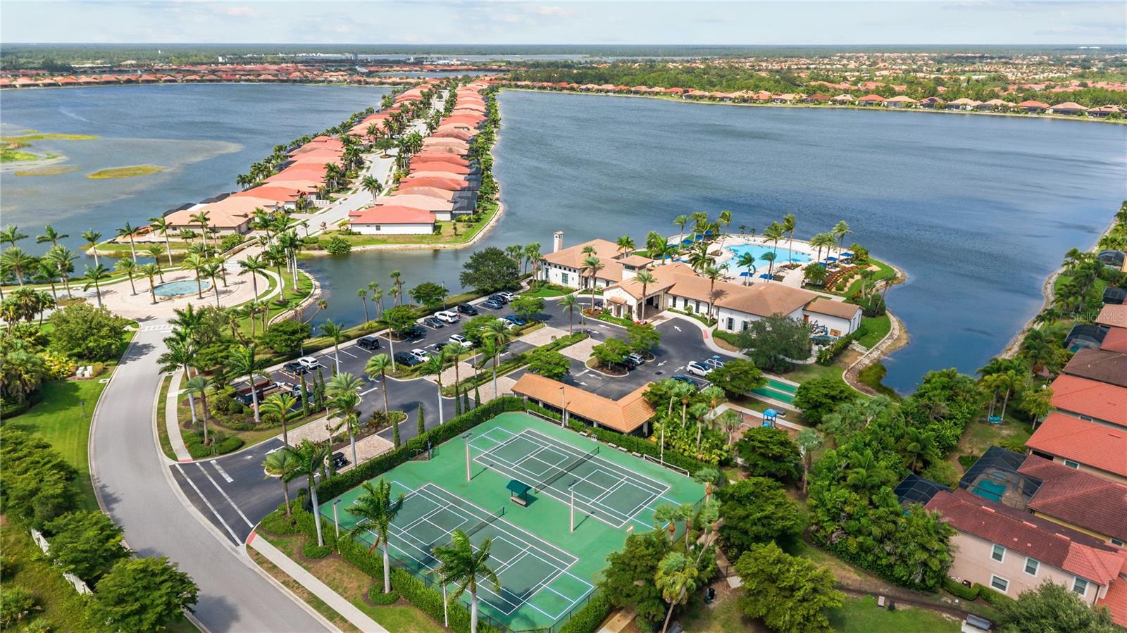 TOSCANA ISLES PH 6 UN 2 - Residential