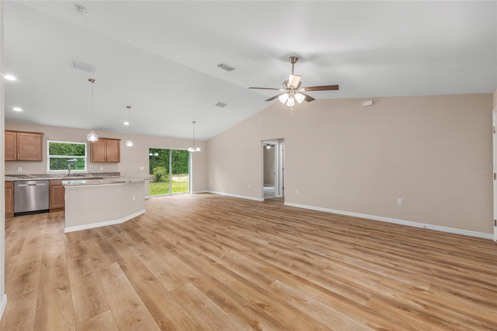 MARION OAKS UN TWELVE - Residential