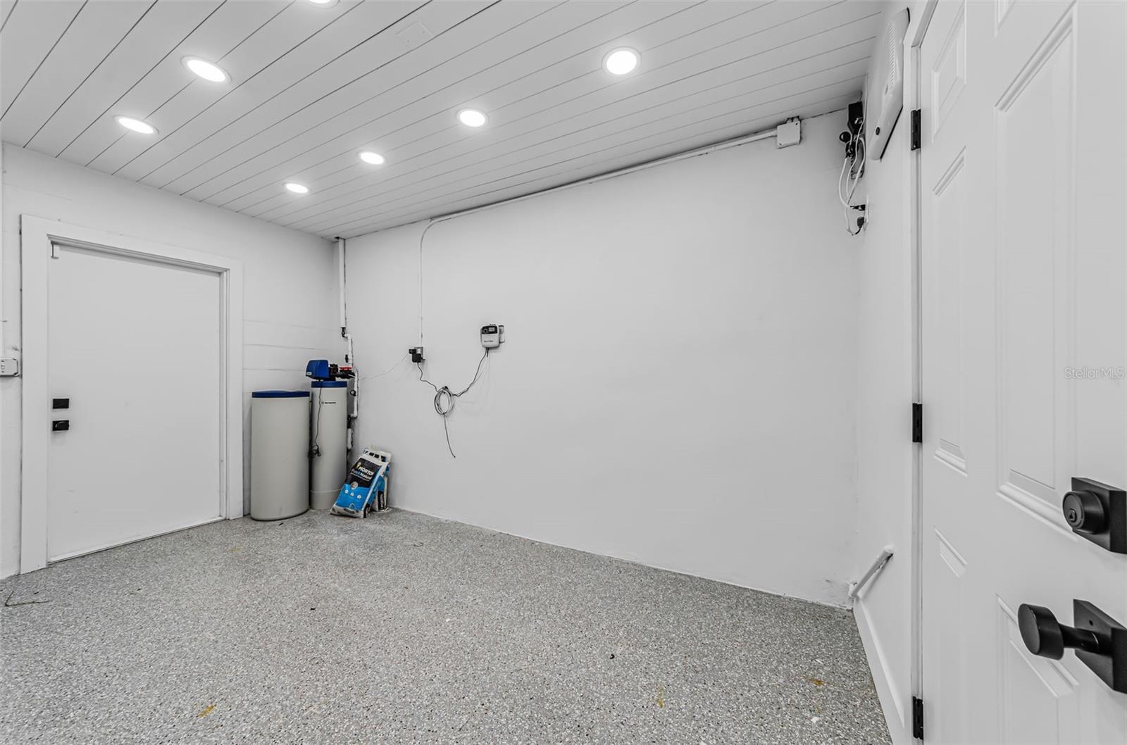 SNELL ISLE BRIGHTWATERS - Residential