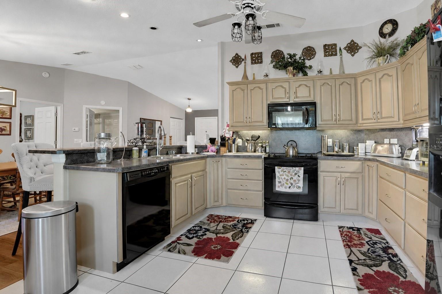 CHERRYWOOD ESTATE - Residential