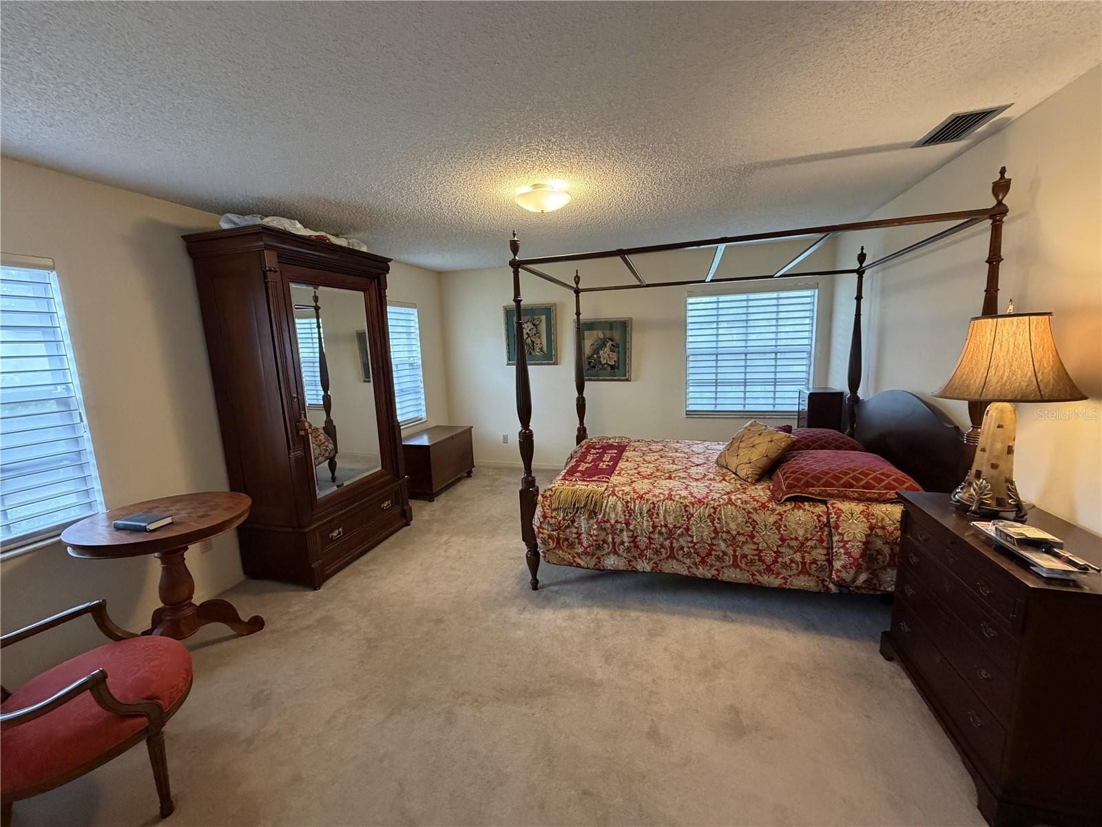 CRESTWOOD - Residential