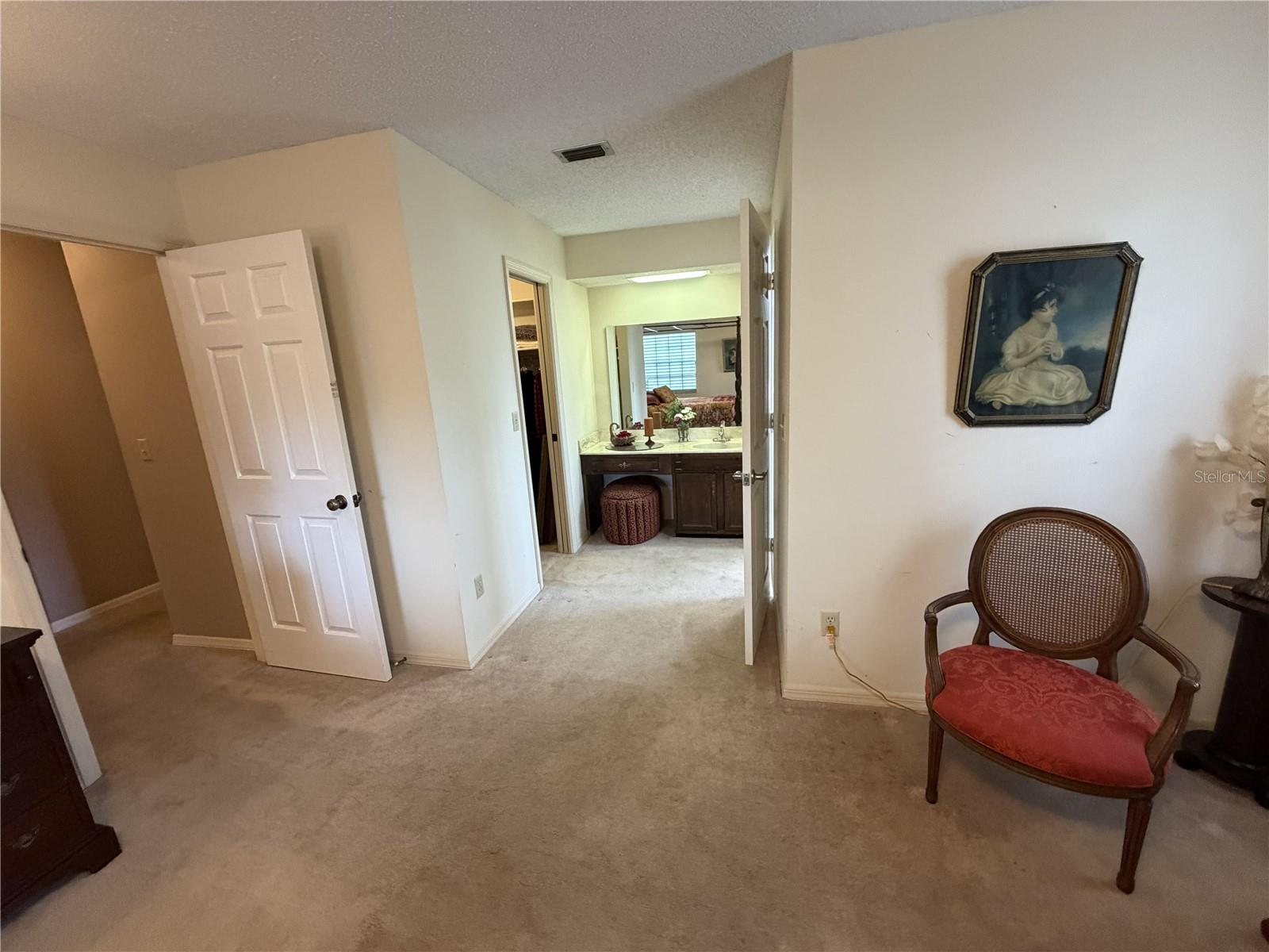 CRESTWOOD - Residential