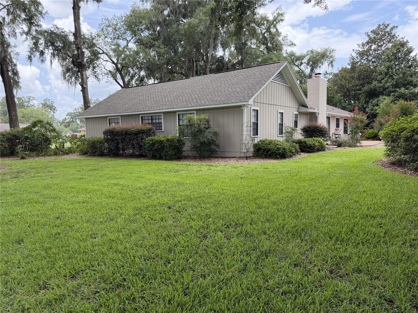 CRESTWOOD - Residential