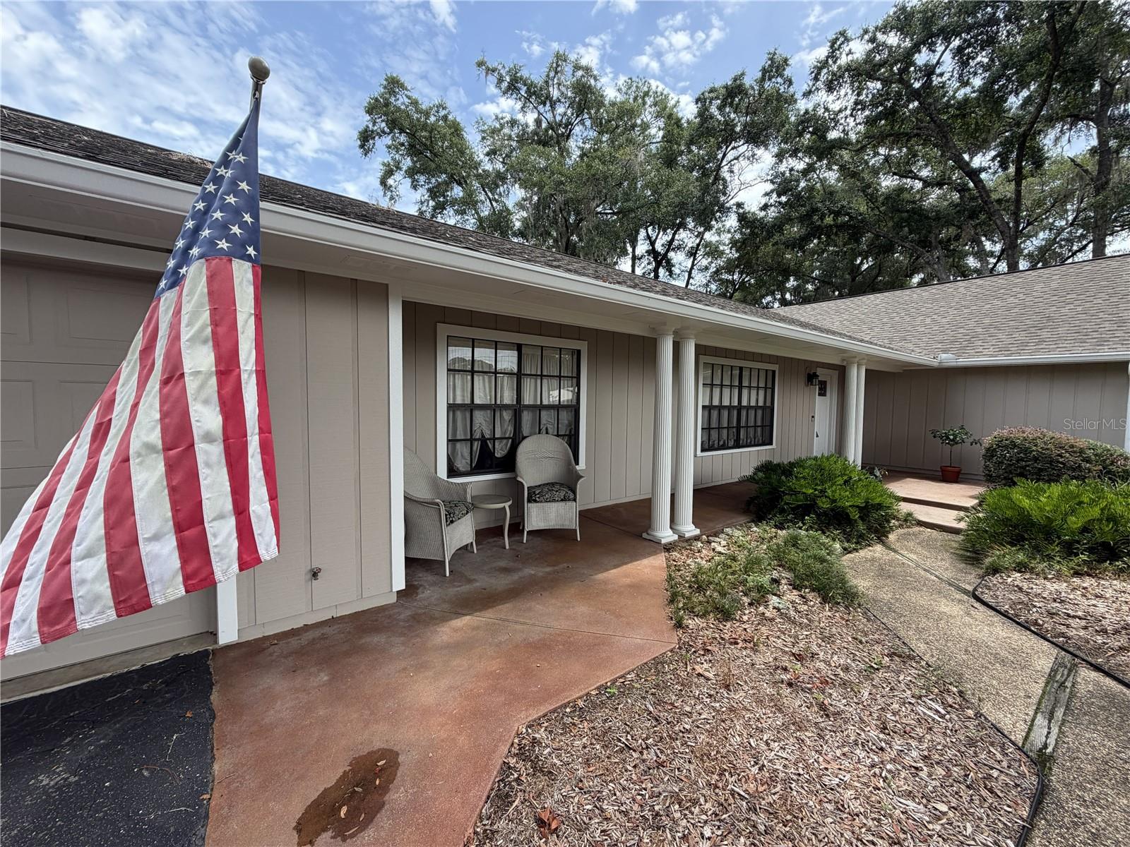 CRESTWOOD - Residential