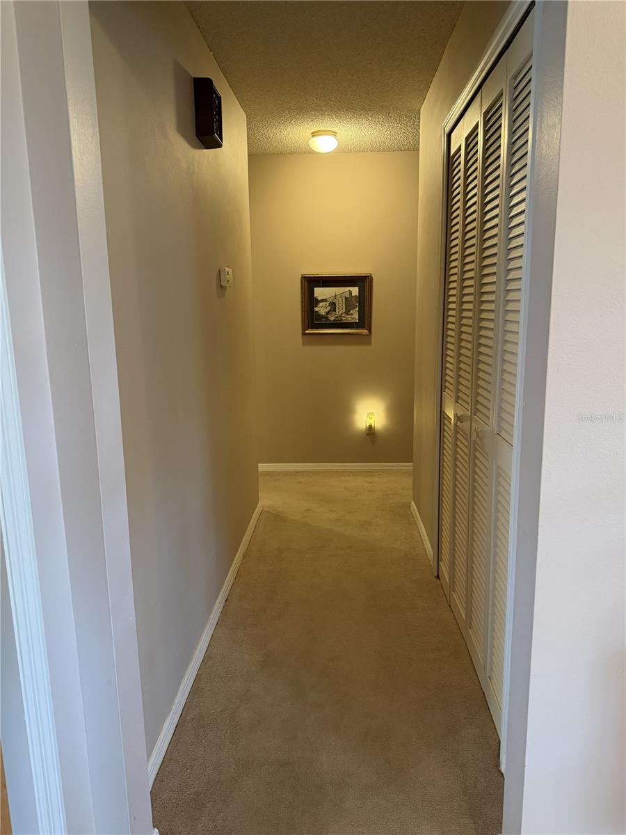 CRESTWOOD - Residential