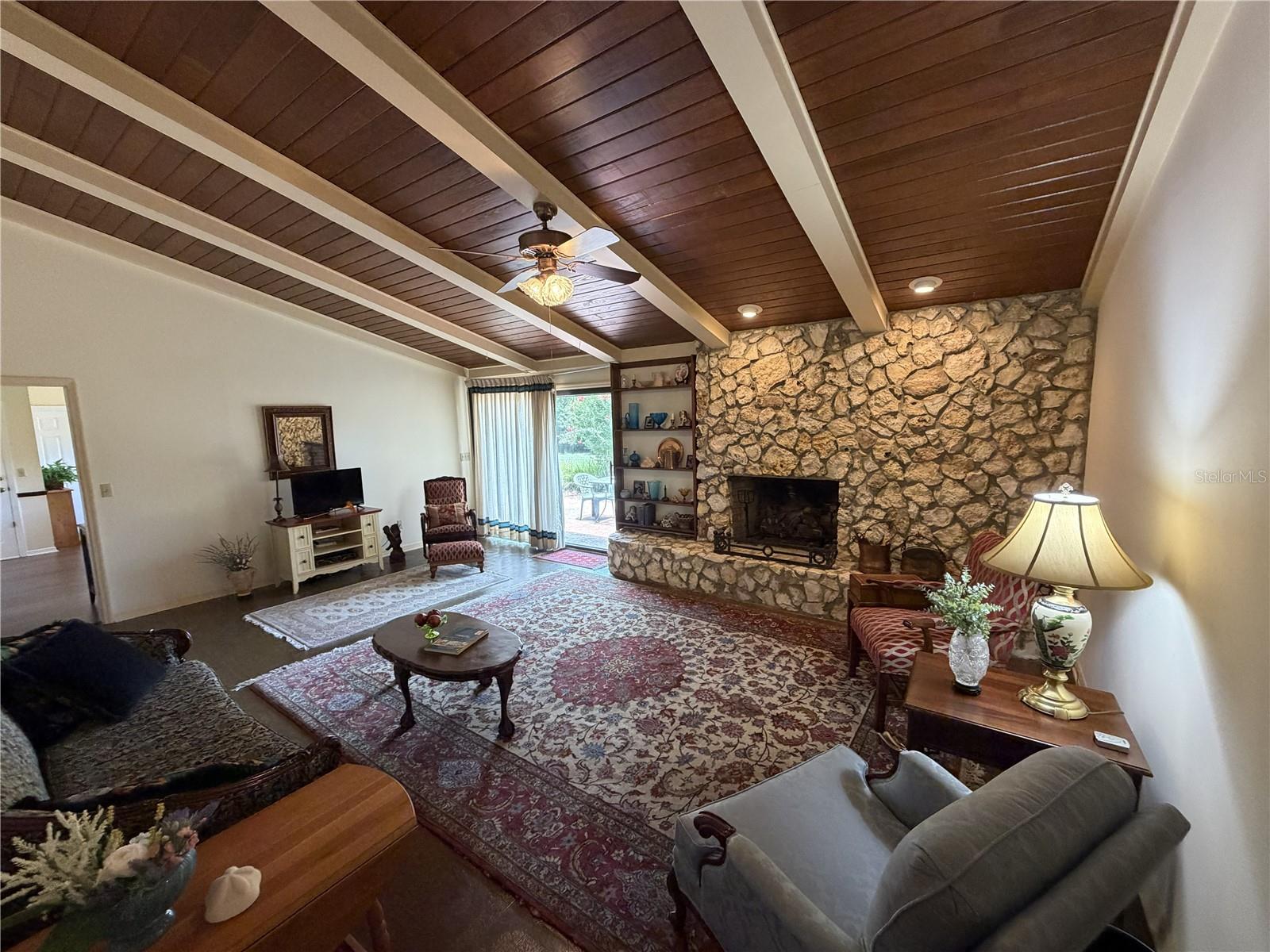 CRESTWOOD - Residential