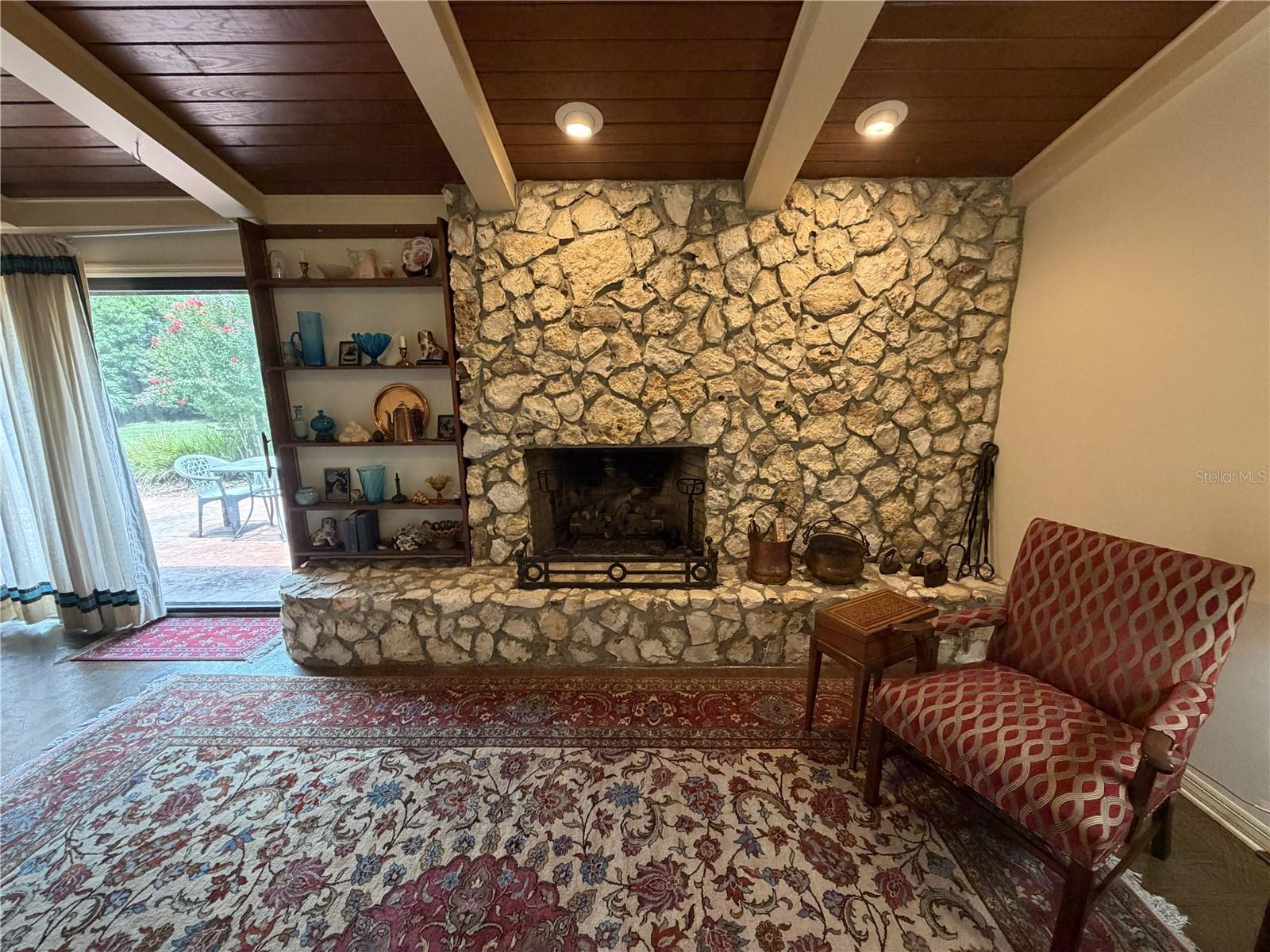 CRESTWOOD - Residential