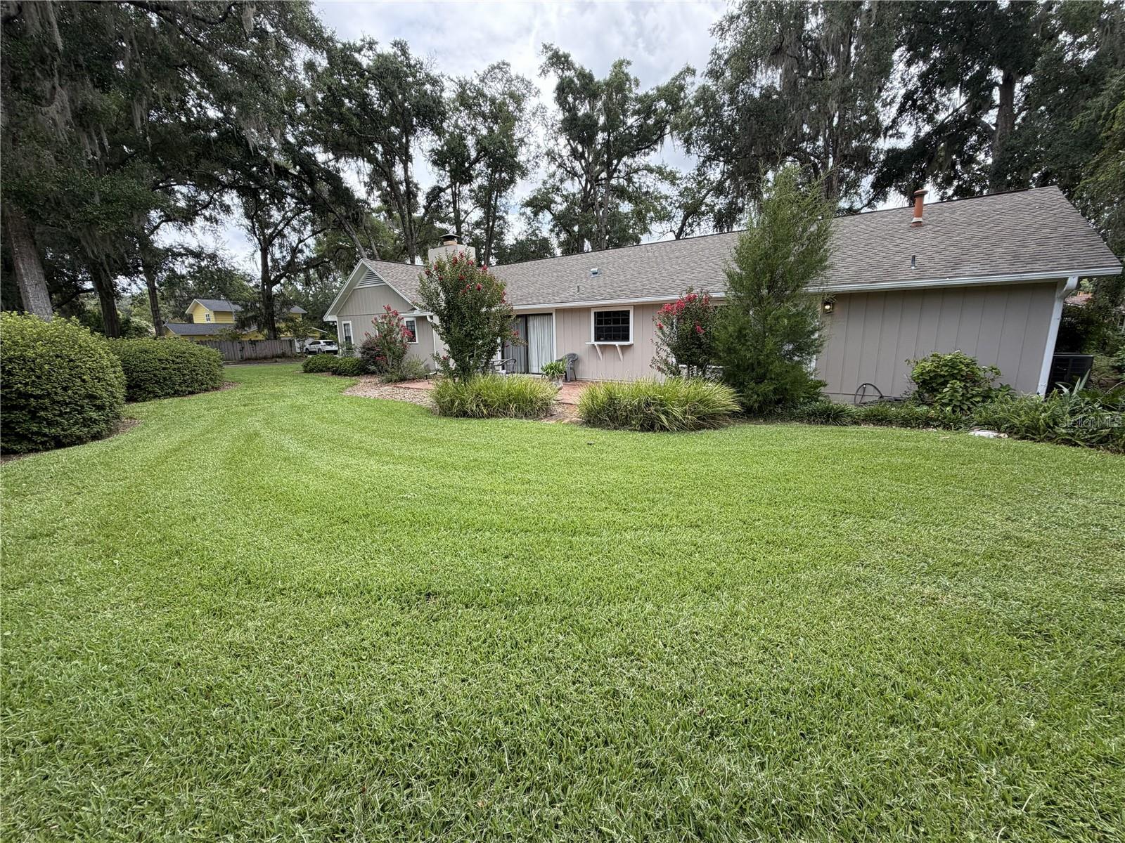 CRESTWOOD - Residential