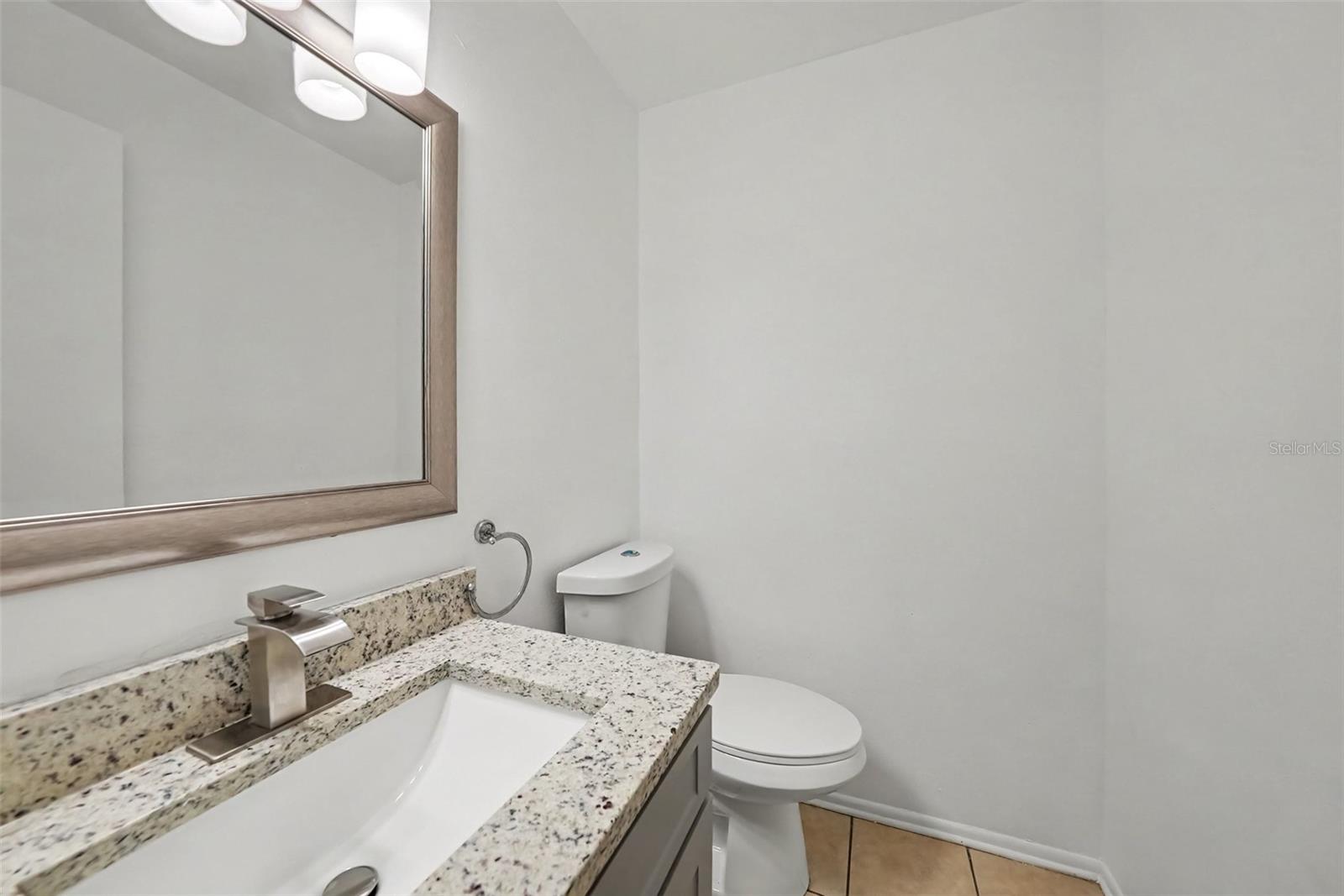 CARLYLE GARDEN TWNHMS A CON - Residential