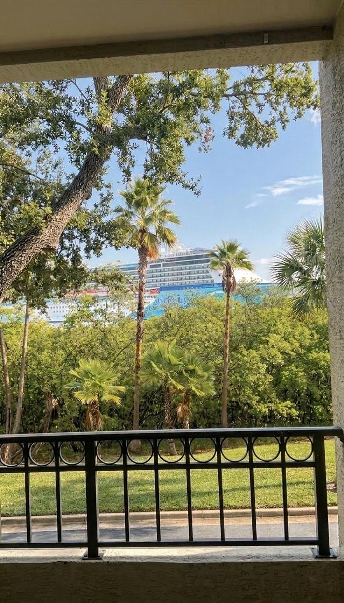 ISLAND PLACE A CONDO - Residential Lease