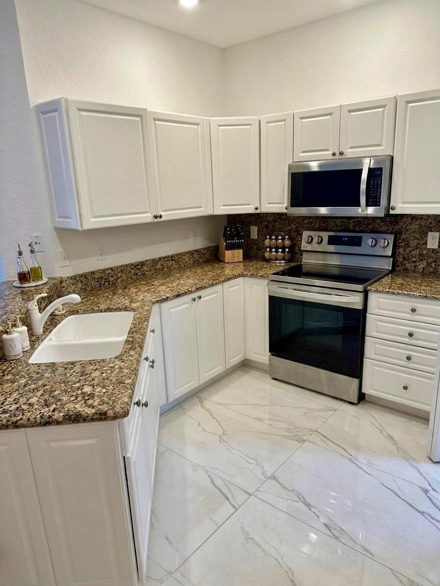 ISLAND PLACE A CONDO - Residential Lease