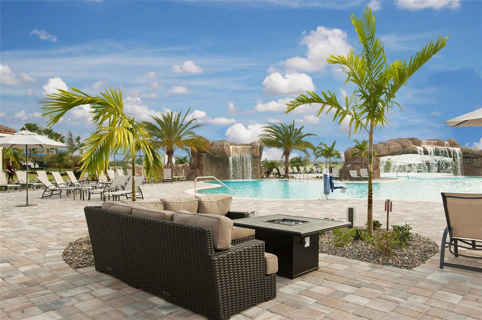 LAKEWOOD NATIONAL - Residential
